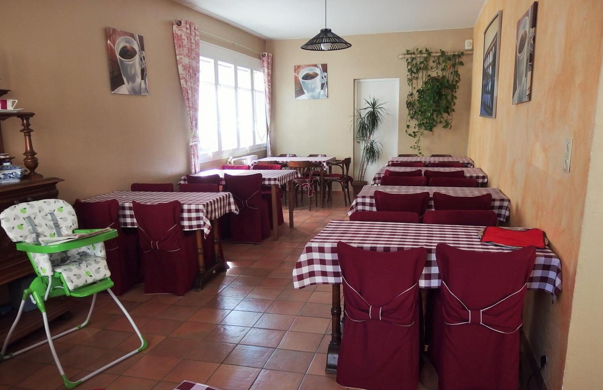 Au Saint Roch - Hotel Et Jardin Avinyon Dış mekan fotoğraf