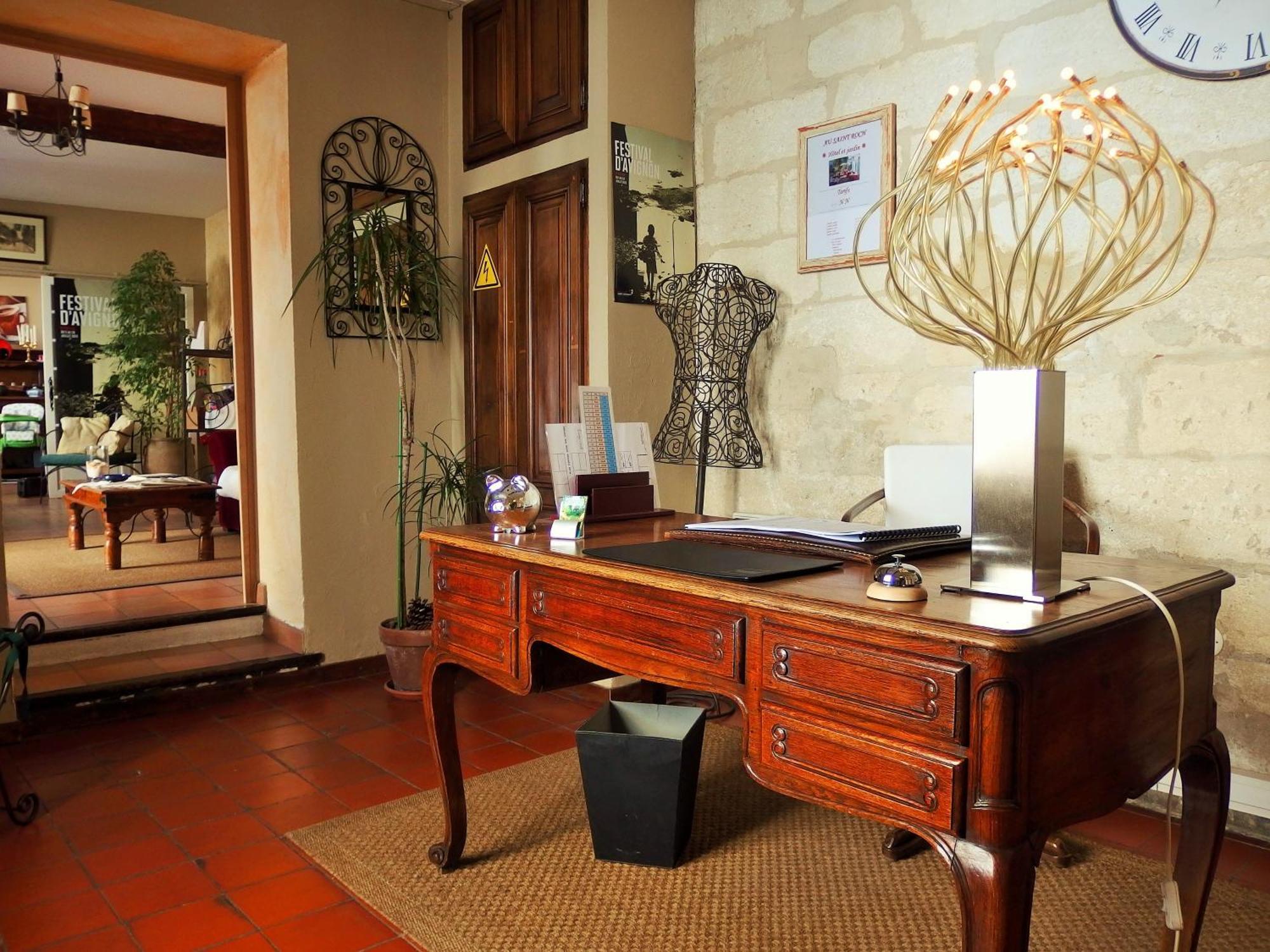 Au Saint Roch - Hotel Et Jardin Avinyon Dış mekan fotoğraf