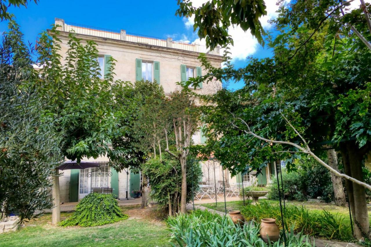 Au Saint Roch - Hotel Et Jardin Avinyon Dış mekan fotoğraf
