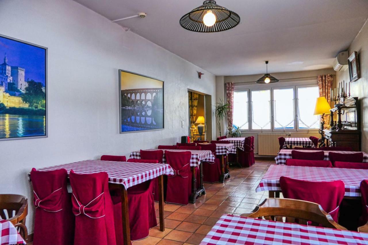 Au Saint Roch - Hotel Et Jardin Avinyon Dış mekan fotoğraf